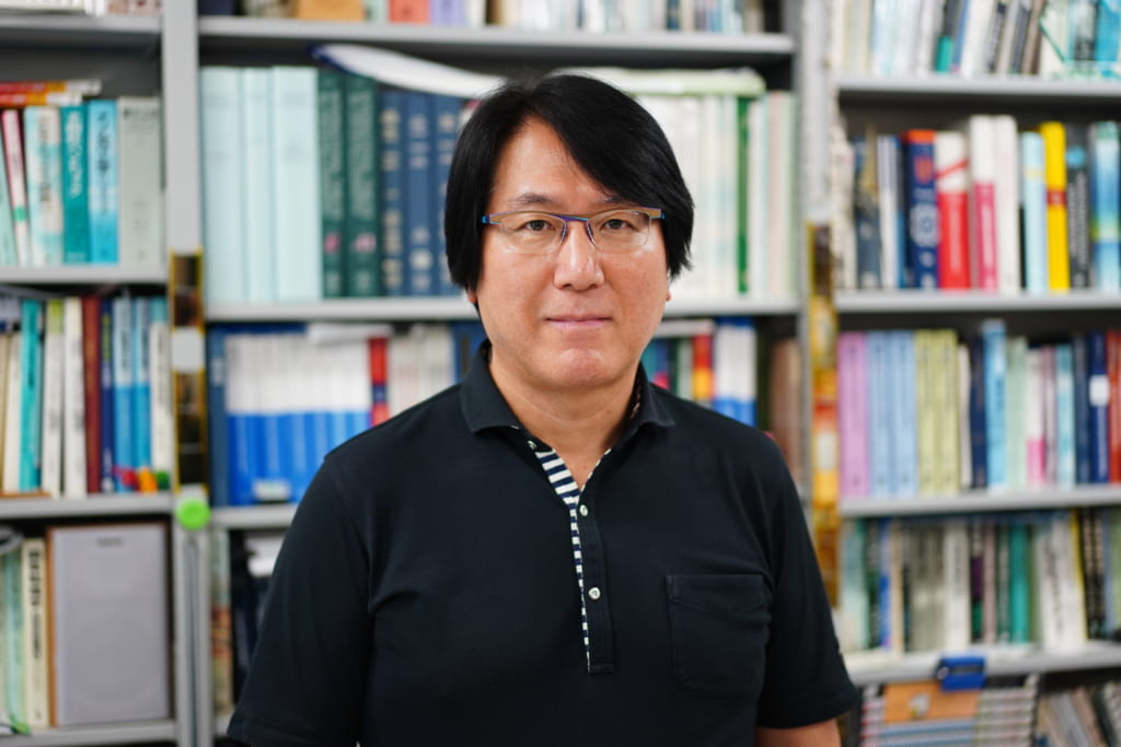 重里 有三 教授