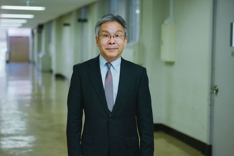 内山 義英 [UCHIYAMA Yoshihide]
