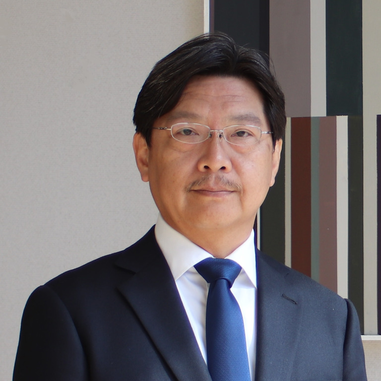 理工学研究科長 黄　晋二 [Shinji Koh]