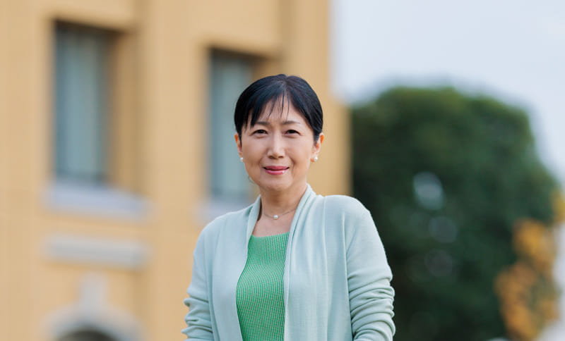 小川 誠子 教授